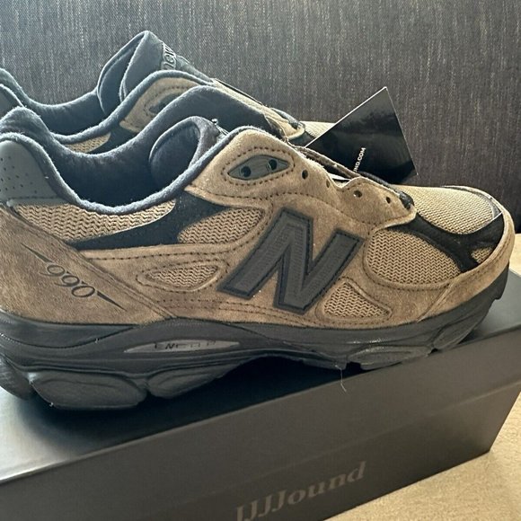 New Balance M990v3 Men\'s lightweight running shoes Black Brown Us 9.5